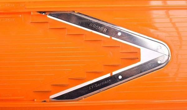 رنده آلمانی تیغه حک شده جزئیات - Grater Blade Detail